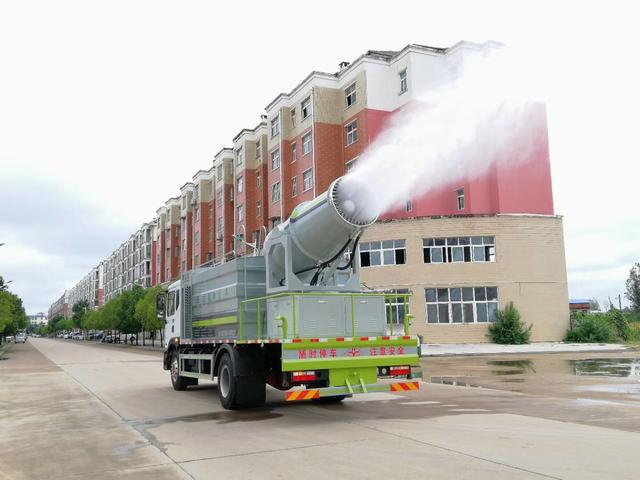 揭秘12方雾炮洒水车 厂家报价解析与选购指南